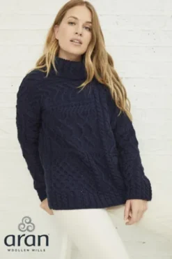 ARAN Rollkragen-Pullover marine im typischen Irland Aran Strick