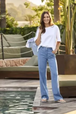 RAPHAELA BY BRAX Jeans Laura Flared bleached hellblau gestreift Slim Fit mit Magic-Dehnbund