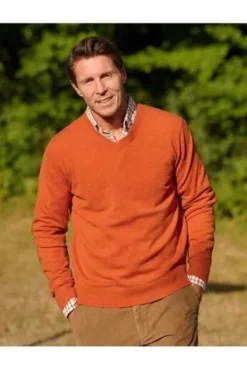 WELLINGTON OF BILMORE Lambswool V-Ausschnitt Pullover Jack burned Orange